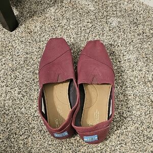 TOMS Women's Deep Red Flats